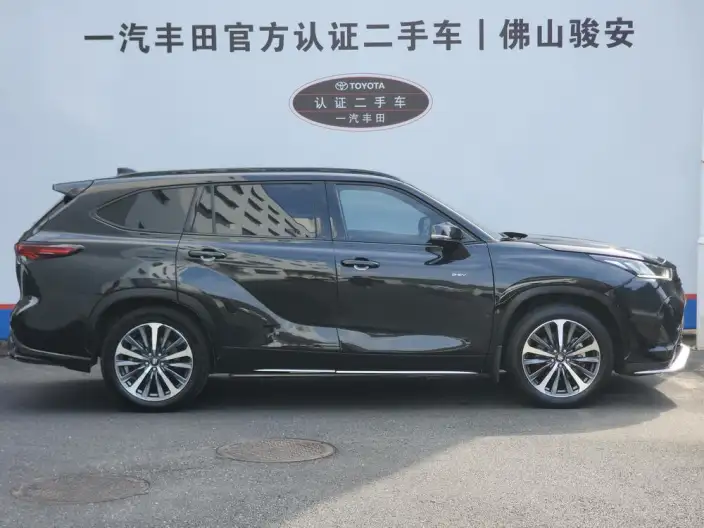 Crown Kluger 2024 Model Intelligent Hybrid 2.5L E-CVT 4WD Ultimate Edition – фото 8