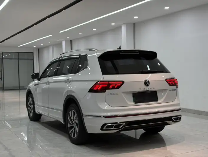 Volkswagen Tiguan L PHEV 2022 Model 430PHEV Plug-in hybrid Premium Edition – фото 5