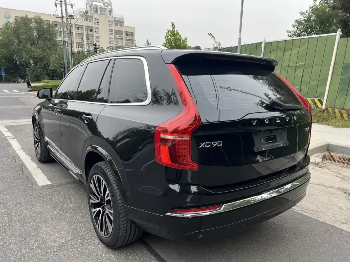 Volvo XC90 PHEV 2025 Model E Drive Hybrid T8 Long Battery Life Pro Smart Prestige Deluxe Edition 7 seat