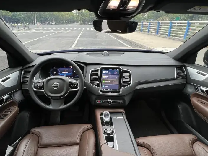 Volvo XC90 PHEV 2025 Model E Drive Hybrid T8 Long Battery Life Pro Smart Prestige Deluxe Edition 7 seat – фото 7