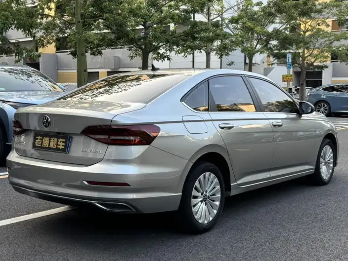 Volkswagen Lavida 2021 Model 1.5L Automatic Comfort Edition – фото 6
