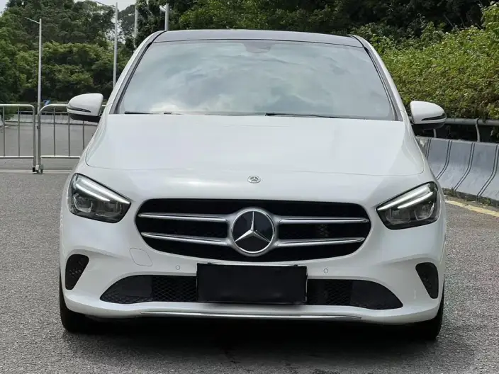 Mercedes-Benz B-Class 2020 Model B 200 Fashion Model – фото 2