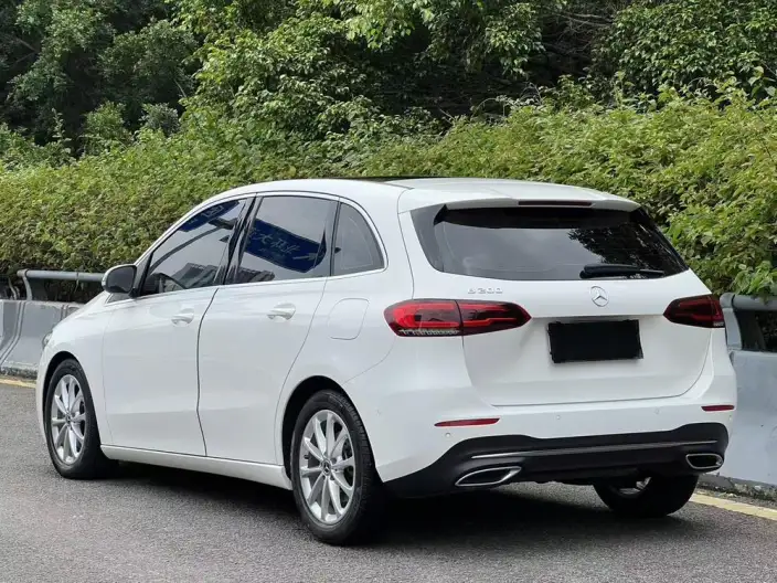 Mercedes-Benz B-Class 2020 Model B 200 Fashion Model – фото 5