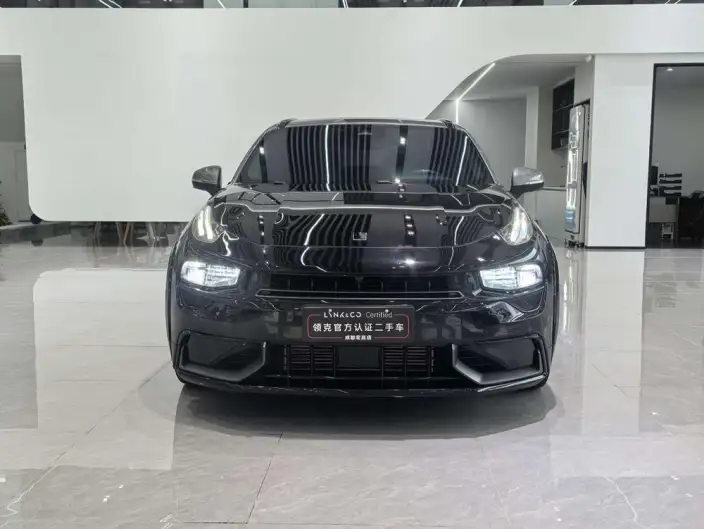 Lynk & Co 02 Hatchback 2021 Model 2.0TD Hatchback Halo – фото 2