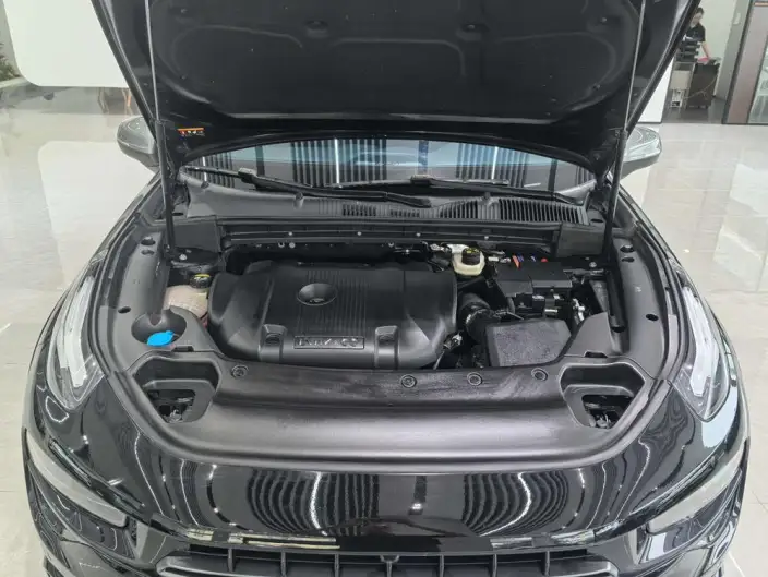 Lynk & Co 02 Hatchback 2021 Model 2.0TD Hatchback Halo – фото 10