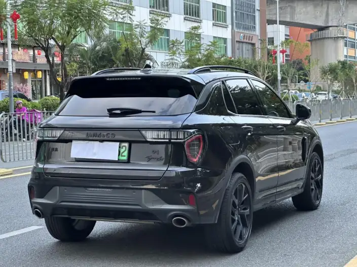 Lynk & Co 01 EM-P 2021 Model 1.5TD PHEV Halo – фото 6