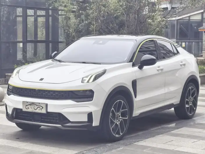 Lynk & Co 05 2020 Model 2.0TD 2WD Shine Halo – фото 1