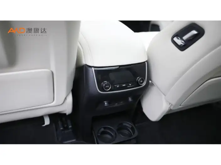 Li Auto ONE 2020 Model Extended Range 6 seat Edition – фото 6