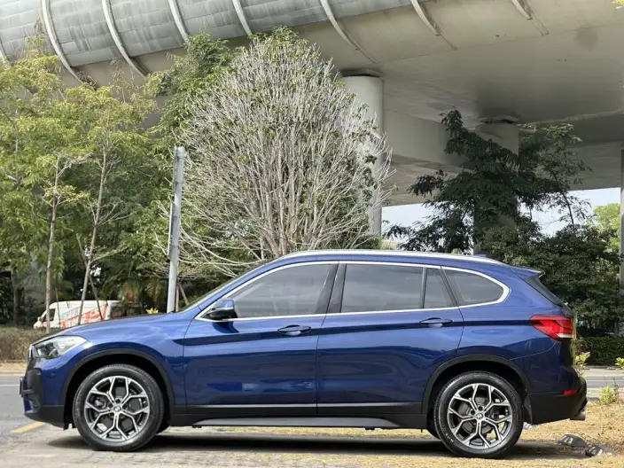 BMW X1 2020 Model sDrive25Li Leading Model – фото 4