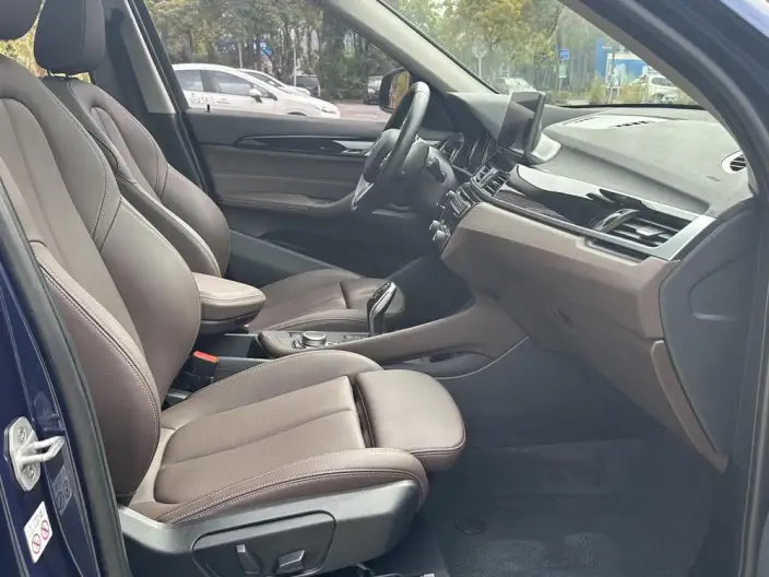 BMW X1 2020 Model sDrive25Li Leading Model – фото 8