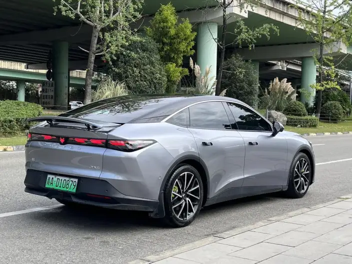 Arcfox α-S 5 2025 Model 560MAX 185kW – фото 7
