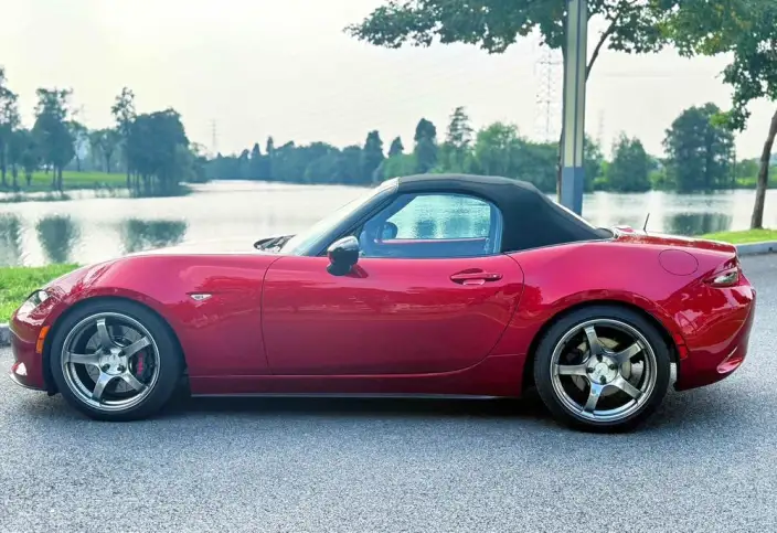 Mazda MX-5 2023 Model 2.0L Manual Rear Drive 2 seat Parallel Imported – фото 2