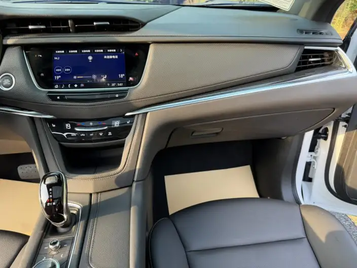 Cadillac XT5 2024 Model 2.0T 2WD Fashion Model – фото 9