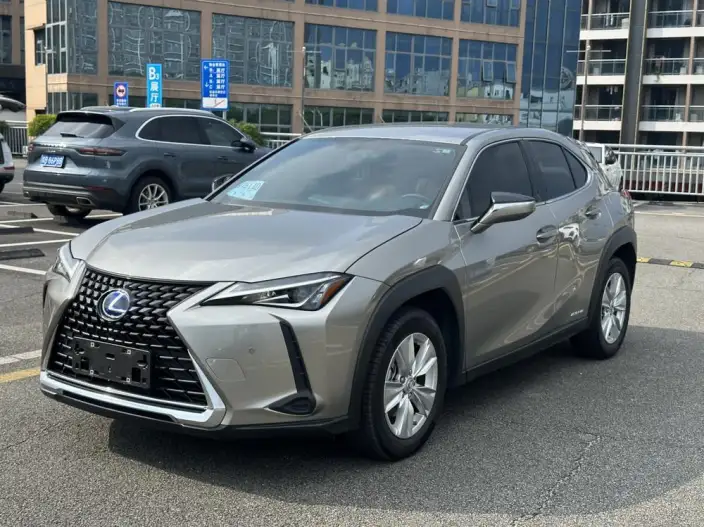 Lexus UX 2020 Model 260h Tan · Cool Edition China VI – фото 1