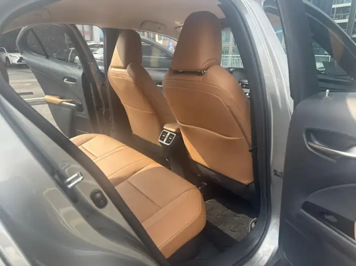 Lexus UX 2020 Model 260h Tan · Cool Edition China VI – фото 8