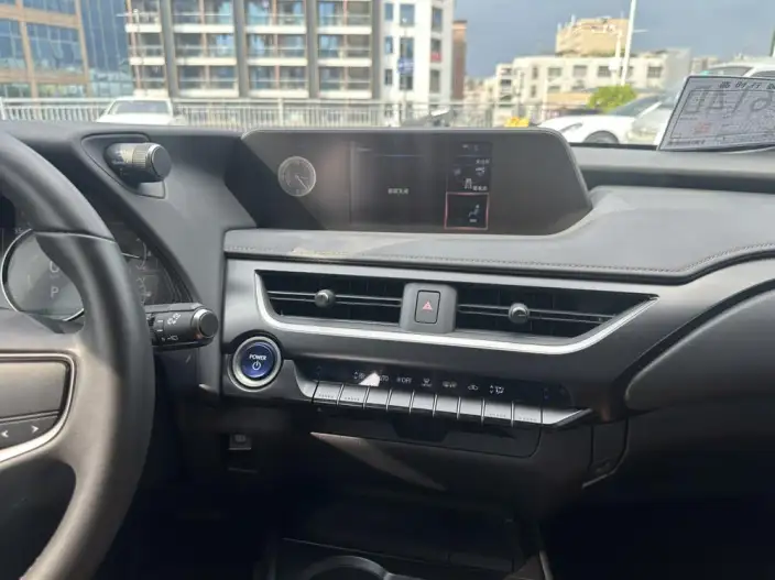 Lexus UX 2020 Model 260h Tan · Cool Edition China VI – фото 10