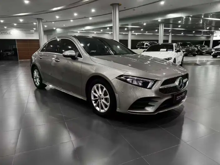 Mercedes-Benz A-class 2021 Model A 200 L Sports sedan Fashion Edition – фото 3