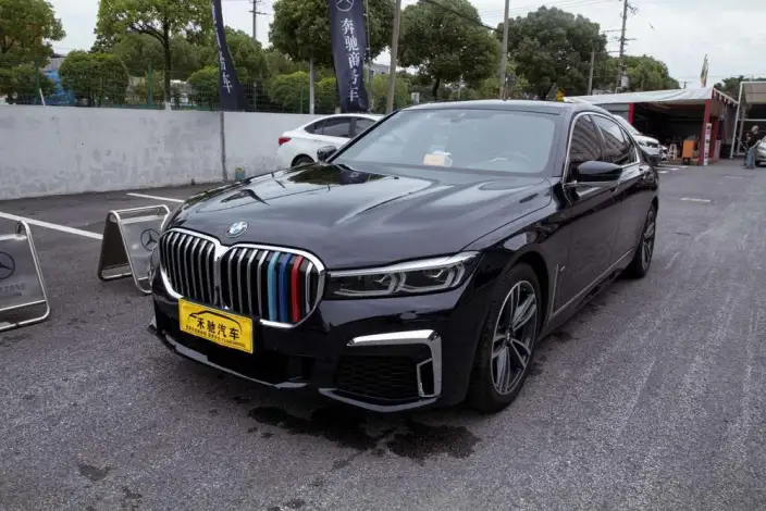 BMW 7 Series 2021 Model 730Li M Sports Set – фото 1