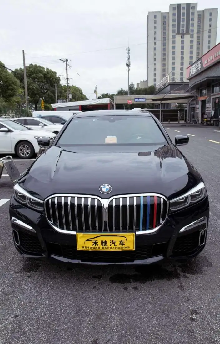 BMW 7 Series 2021 Model 730Li M Sports Set – фото 2