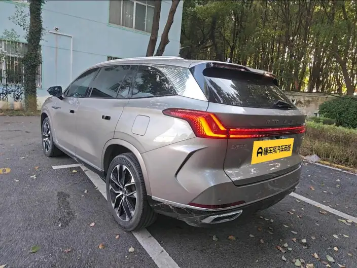 Roewe RX9 2023 Model 2.0TGI 2WD Enjoy the version more – фото 4