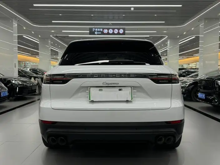 Cayenne E-Hybrid 2021 Model Cayenne E-Hybrid 2.0T – фото 4