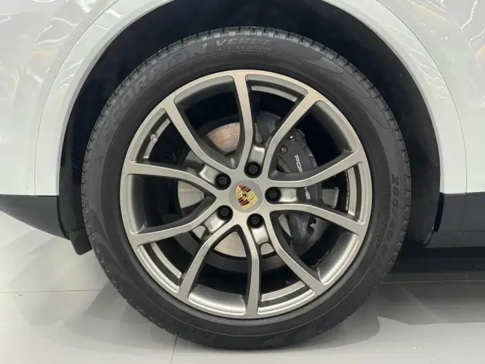 Cayenne E-Hybrid 2021 Model Cayenne E-Hybrid 2.0T – фото 6
