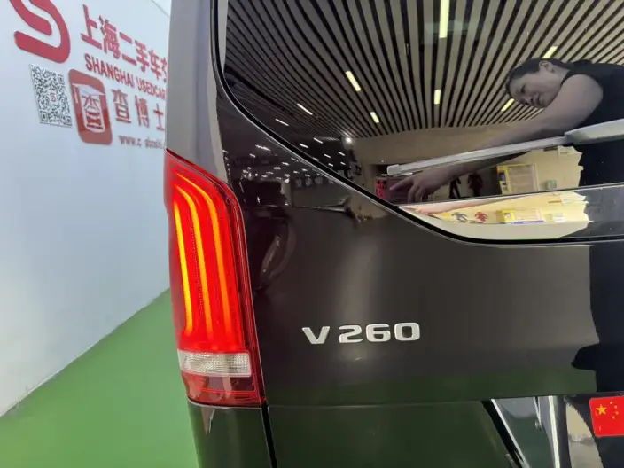 Mercedes-Benz V-Class 2022 Model V 260 Premium Edition – фото 8