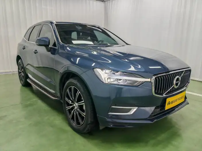 Volvo XC60 2021 Model T5 4WD Smart Range Deluxe Edition – фото 3