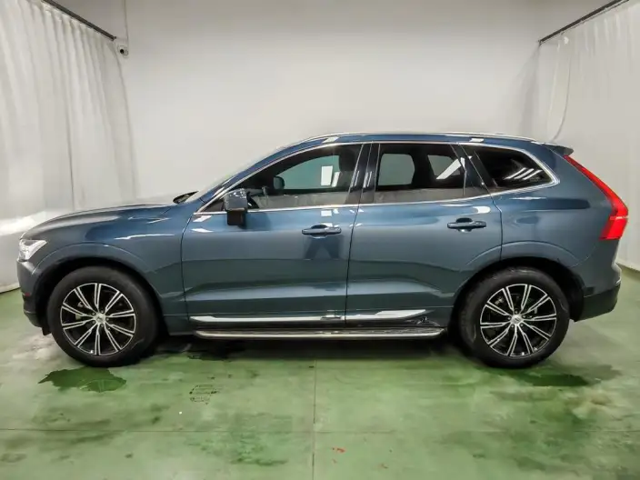 Volvo XC60 2021 Model T5 4WD Smart Range Deluxe Edition – фото 4