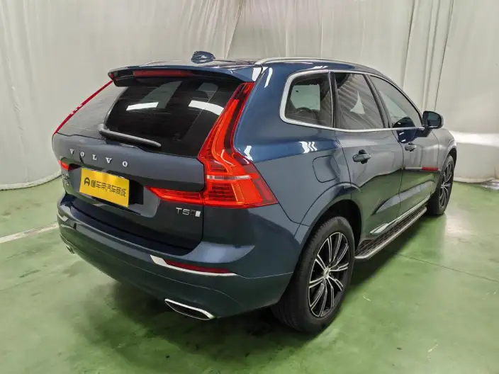Volvo XC60 2021 Model T5 4WD Smart Range Deluxe Edition – фото 7