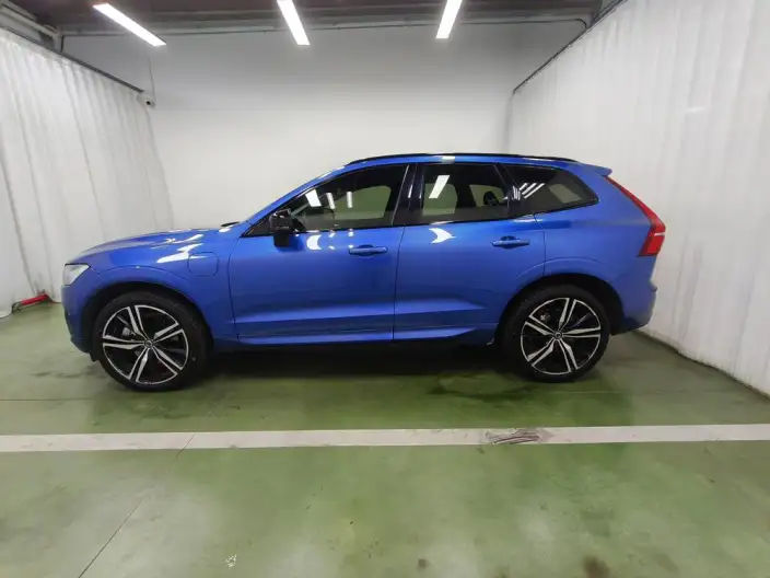 Volvo XC60 PHEV 2021 Model T8 E Drive Hybrid Smart Range Sports Edition – фото 4