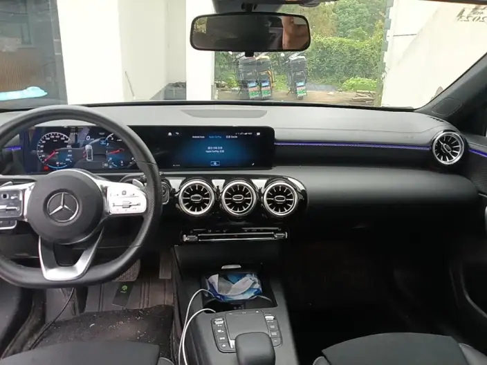 Mercedes-Benz A-class 2021 Model A 200 L Sports sedan Fashion Edition – фото 5
