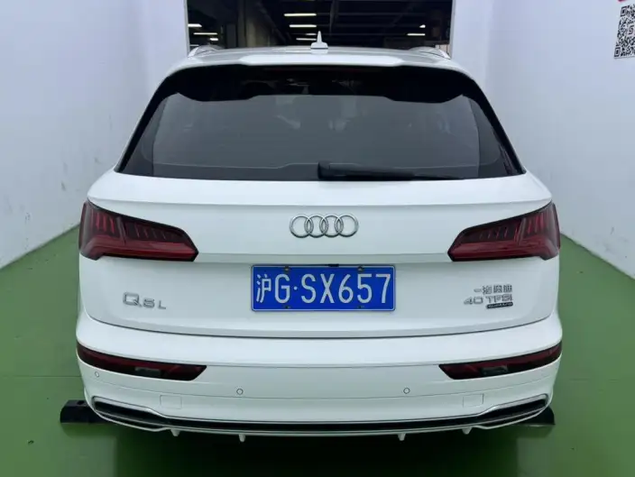 Audi Q5L 2020 Model 40 TFSI Rong Xiang Fashion Model – фото 5