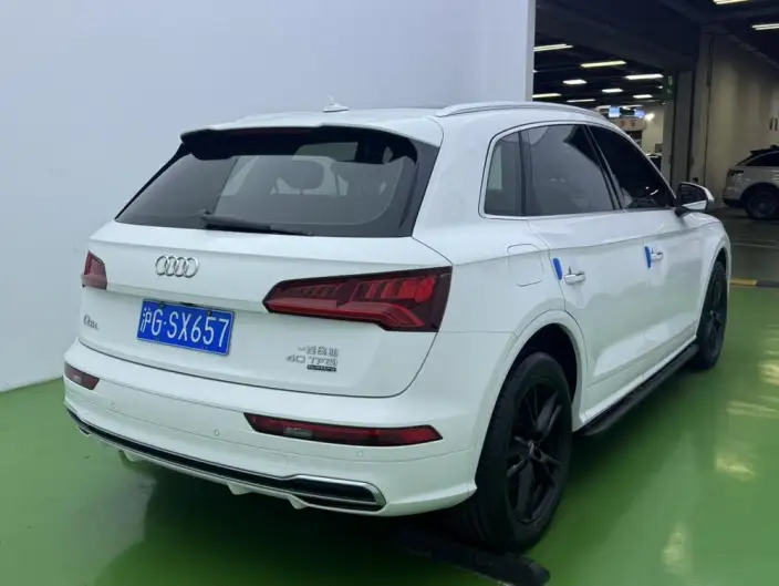 Audi Q5L 2020 Model 40 TFSI Rong Xiang Fashion Model – фото 6