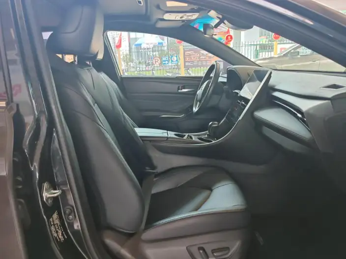 Toyota Avalon 2022 Model 2.0L XLE Exclusive Edition – фото 9