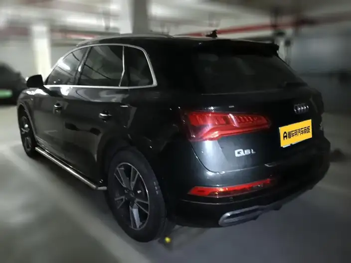 Audi Q5L 2020 Model 40 TFSI Rong Xiang Fashion Model – фото 4