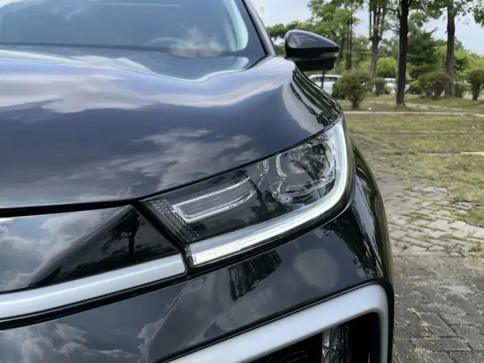 EXEED Lingyun 2025 Model 300T 2WD Night Edition Edition – фото 8
