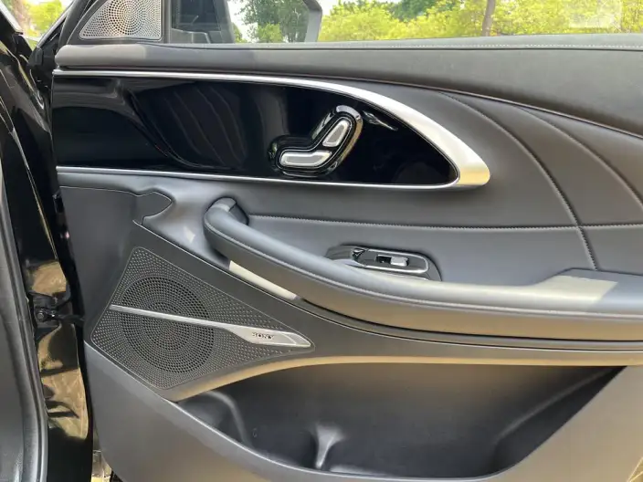 EXEED Lingyun 2025 Model 300T 2WD Night Edition Edition – фото 10