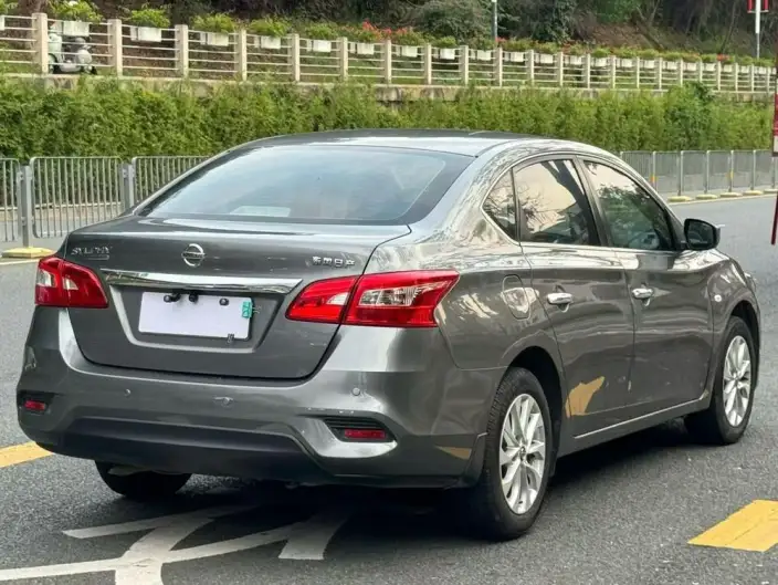 Nissan Sylphy 2022 Model Classic 1.6 XE CVT Comfort Edition – фото 6