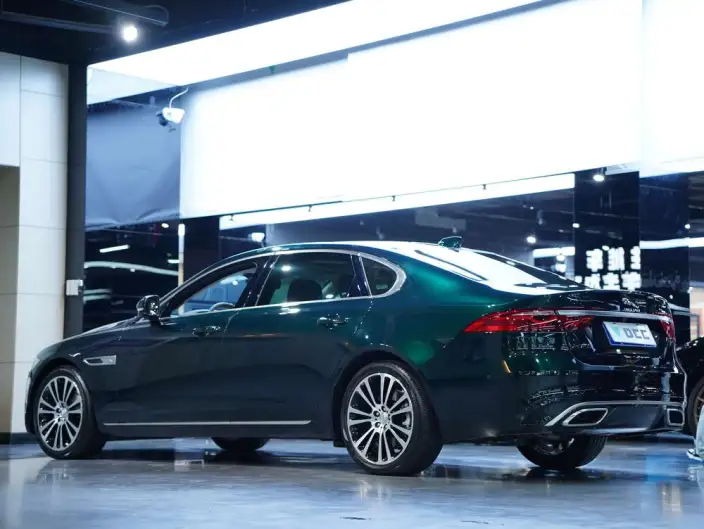 Jaguar XFL 2025 Model 2.0T P250 2WD Exclusive Deluxe Edition – фото 9