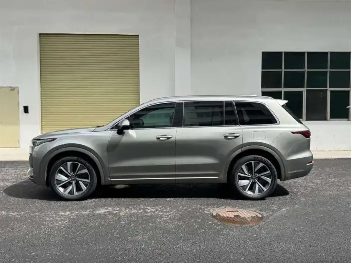 Li Auto ONE 2021 Model Extended Range 6 seat Edition – фото 4