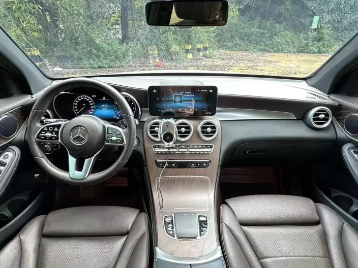 Mercedes-Benz GLC 2020 Model GLC 300 L 4MATIC Dynamic Model – фото 9