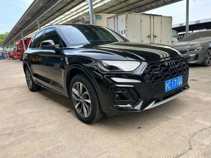Audi Q5L 2023 Model 40T Luxury Dynamic Model – фото 3
