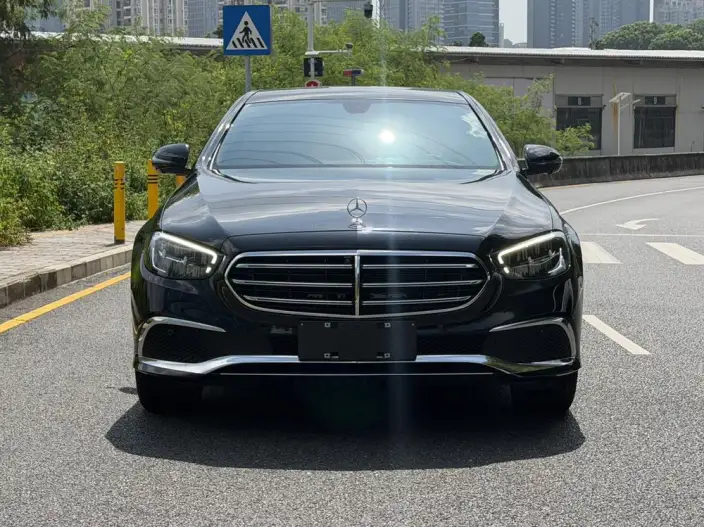Mercedes-Benz E-Class 2022 Model Facelift E 300 L Fashion Model sedan – фото 2