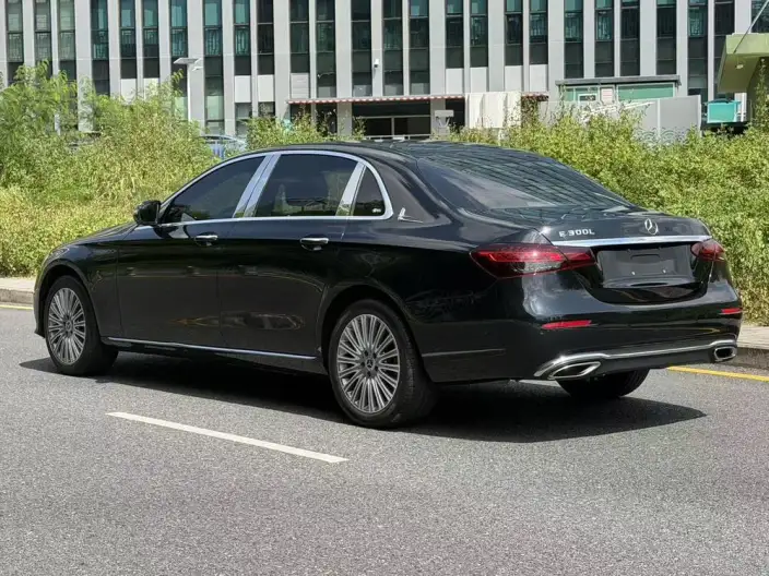 Mercedes-Benz E-Class 2022 Model Facelift E 300 L Fashion Model sedan – фото 4