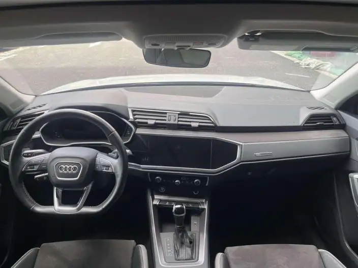 AUDI Q3 2022 Model 35 TFSI Fashion Dynamic Model – фото 9