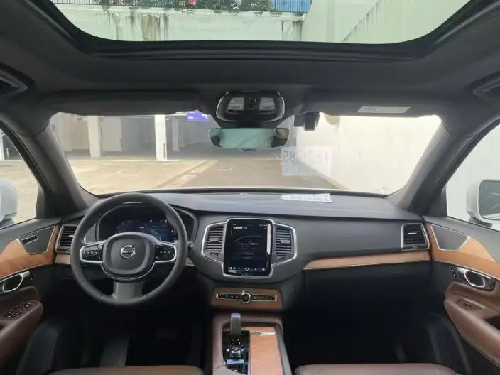 Volvo XC90 2023 Model B5 Zhixing Deluxe Edition 5 seat – фото 5