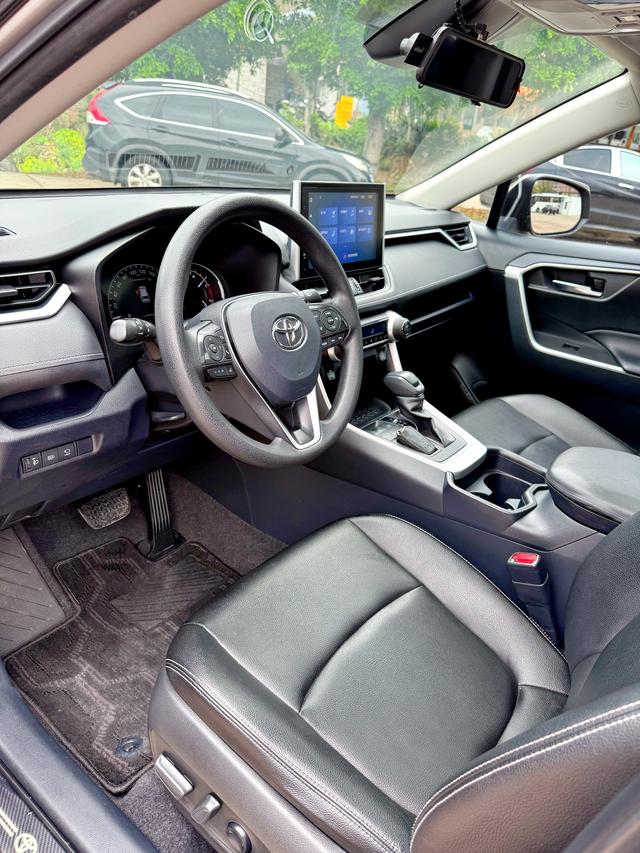 Toyota Highlander 2018 2.0T FWD Luxury 7-Seater China V – фото 6