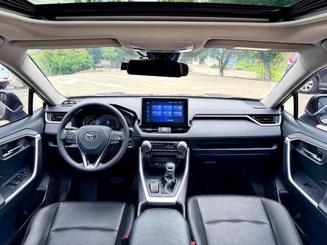 Toyota Highlander 2018 2.0T FWD Luxury 7-Seater China V – фото 8