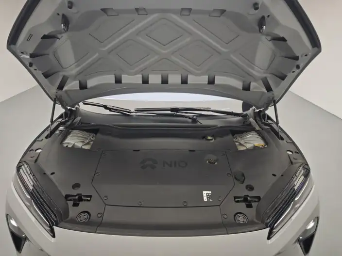 NIO ET5 2022 Model 75kWh – фото 10